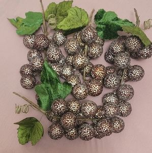 Decorative Faux Beaded Grapes Set of 4